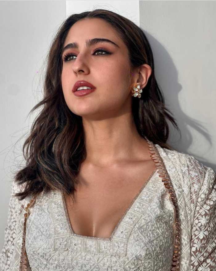 sara ali khan 12